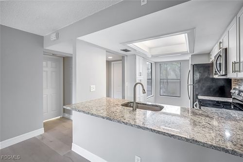102-15206 Parkside Dr, FORT MYERS, FL, 33908-5137 | Card Image