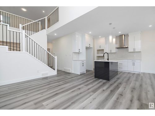 2532 210 St Nw, Edmonton, AB, T6M2M7 | Card Image