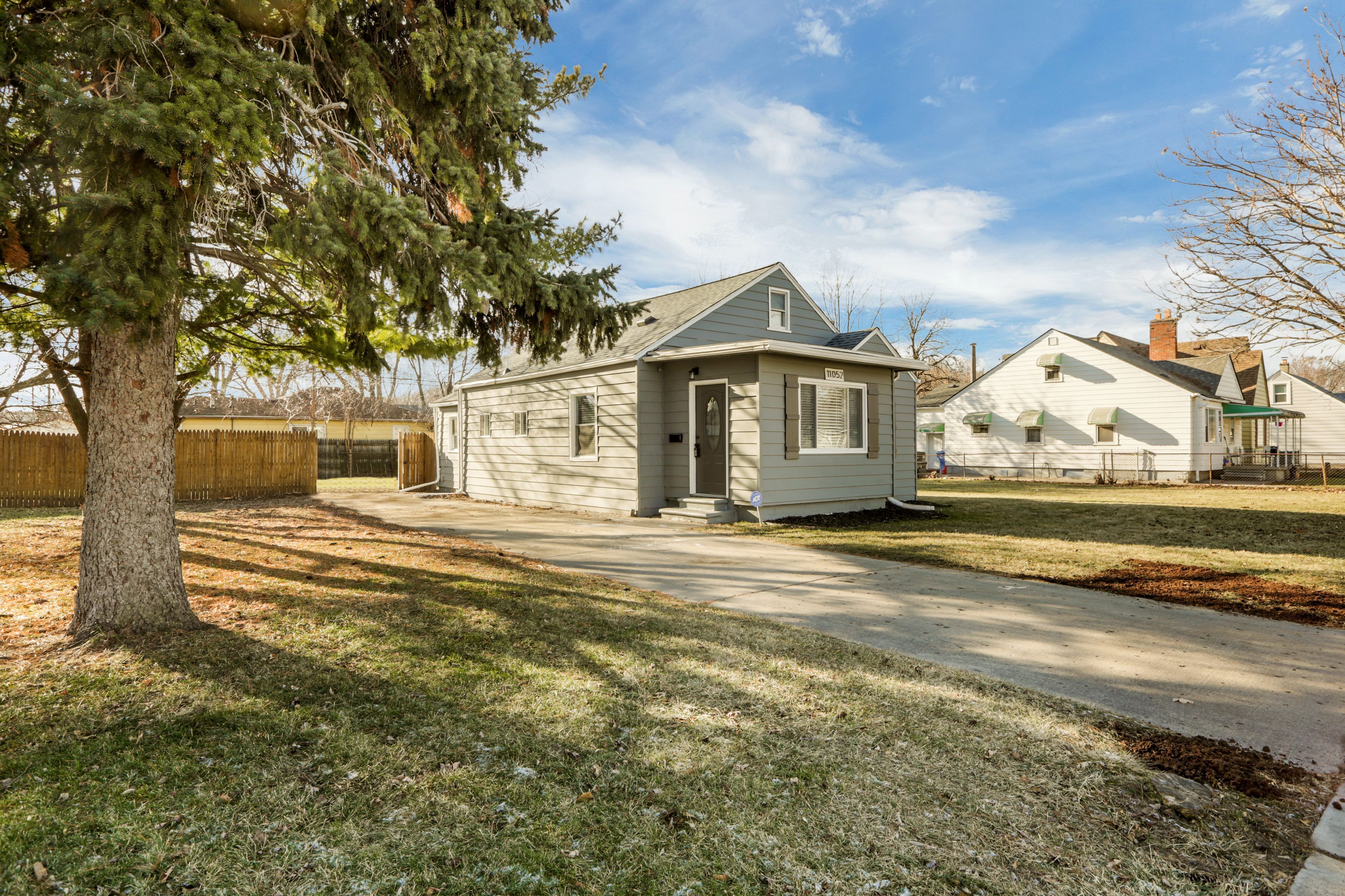 Studebaker Ave, Warren, MI 48089