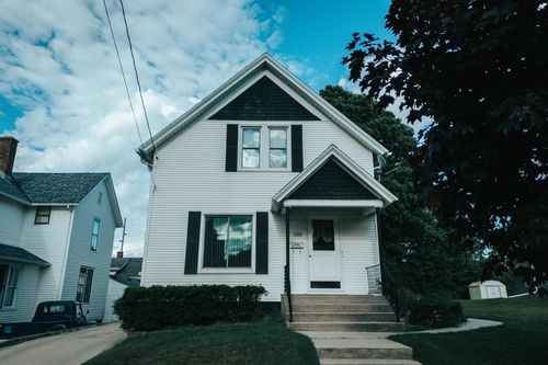 1405 S 13th Street, Manitowoc, WI, 54220 | Card Image