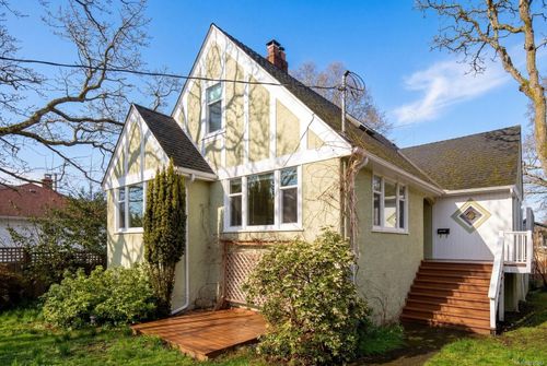 1959 Hampshire Rd, Victoria, BC, V8R5T9 | Card Image