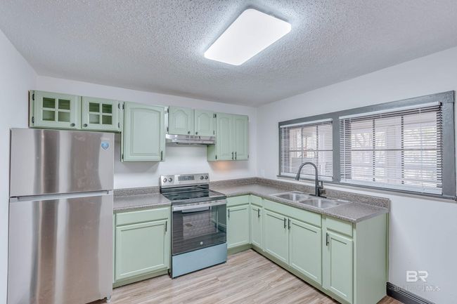 Kitchen | Image 8