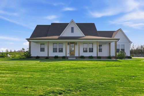 329 Mill Creek Meadows Dr, Cynthiana, KY, 41031-6517 | Card Image