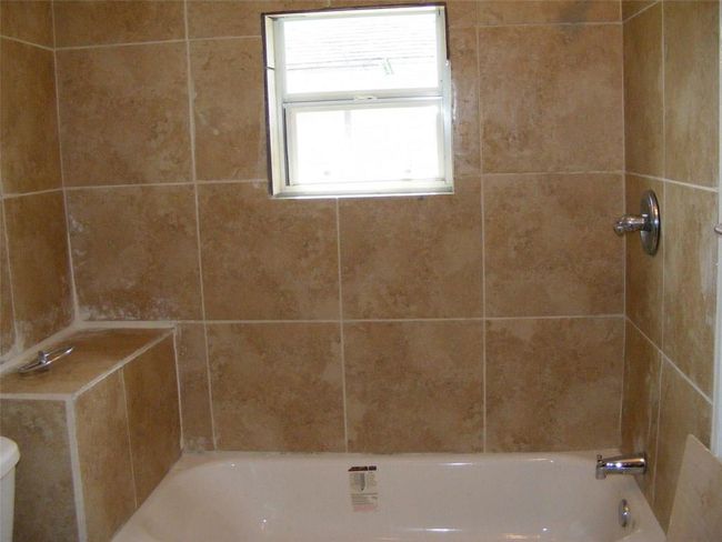 3210 Dennis St, House other with 2 bedrooms, 1 bathrooms and null parking in Houston TX | Image 4
