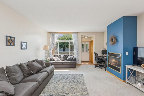 46-8829 Branson Dr, Inver Grove Heights, MN, 55076-3524 | Card Image