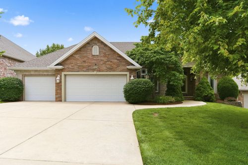 5277 S Whitmore Ave, Springfield, MO, 65810-2582 | Card Image