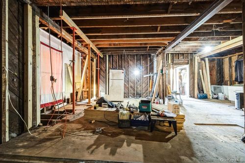 1052 Mclean Ave, Yonkers, NY, 10704-4335 | Card Image