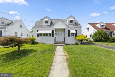 15 Marlow Court, House other with 4 bedrooms, 1 bathrooms and null parking in Hamilton NJ | Image 1