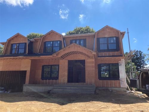 130 Syosset Woodbury Rd, Syosset, NY, 11791-3121 | Card Image