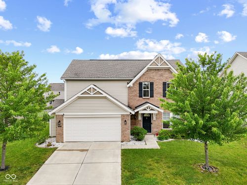 1507 Glen Canyon Dr, Greenwood, IN, 46143-5529 | Card Image