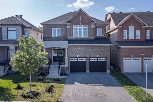 623 Parade Drive, Stittsville - Munster - Richmond, ON, K2S0Y7 | Card Image