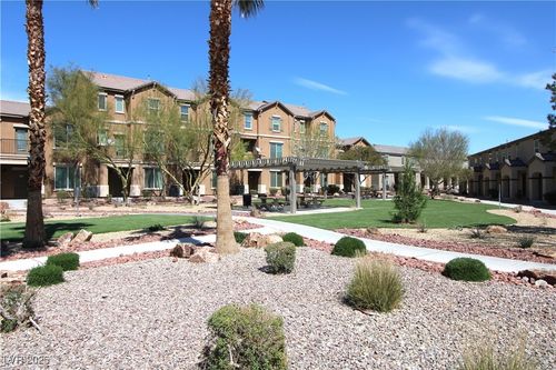 4641 Woolcomber St, Las Vegas, NV, 89115-3540 | Card Image