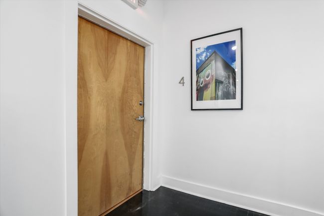 APT-4 - 2843 E Grand Blvd, Condo with 2 bedrooms, 2 bathrooms and null parking in Detroit MI | Image 24