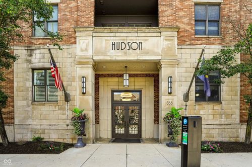 213-355 Ohio St, Indianapolis, IN, 46204-2170 | Card Image