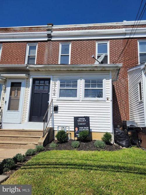 6769 Perry Ave, UPPER DARBY, PA, 19082-4312 | Card Image