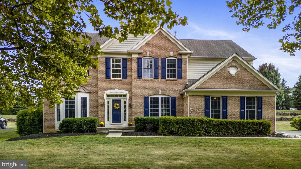 Topaz Dr, West Chester, PA 19382