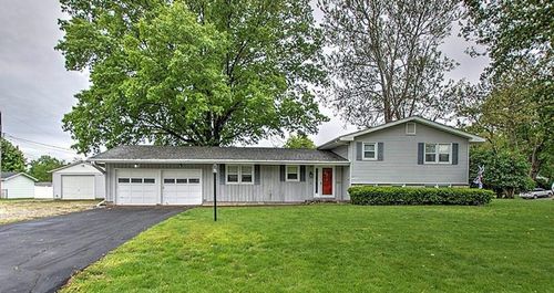3219 Redlich Dr, Decatur, IL, 62521-4843 | Card Image