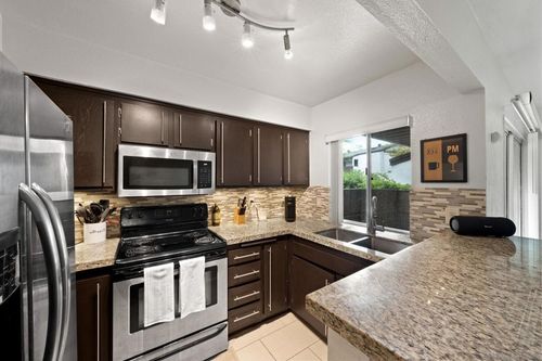 unit-e-8023 Caminito De Pizza, San Diego, CA, 92108-1406 | Card Image