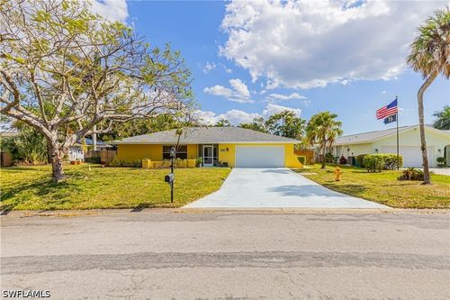 117 Big Springs Dr, NAPLES, FL, 34113-8326 | Card Image