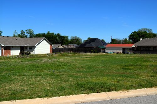 318 Preston Road, Mabank, TX, 75147 | Card Image