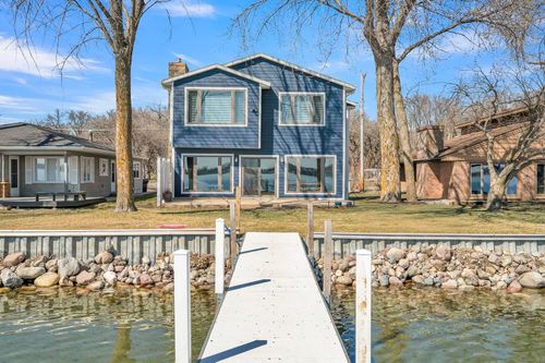 2209 Lakeshore Dr, Milford, IA, 51351-7313 | Card Image