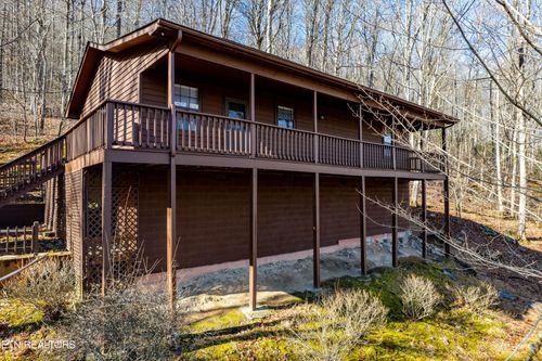 1061 Old Cades Cove Rd, Townsend, TN, 37882-4416 | Card Image