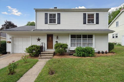 418 Darrow St, Albion, MI, 49224-2227 | Card Image