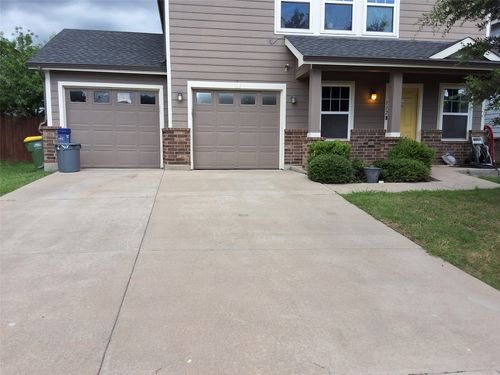 112 Hancock St, Venus, TX, 76084-3725 | Card Image