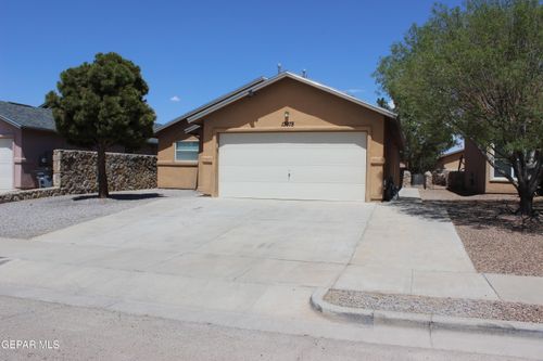 13978 Vaquero Rock Dr, El Paso, TX, 79938-4552 | Card Image