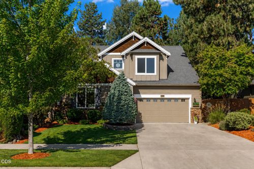 61131 Lodgepole Dr, Bend, OR, 97702-3978 | Card Image