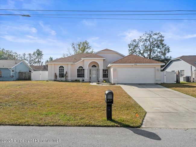 8484 Annapolis Rd, House other with 3 bedrooms, 2 bathrooms and null parking in SPRING HILL FL | Image 4