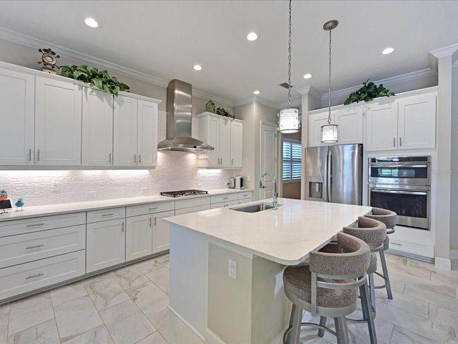 12816 Coastal Breeze Way, House other with 3 bedrooms, 2 bathrooms and null parking in Bradenton FL | Image 8
