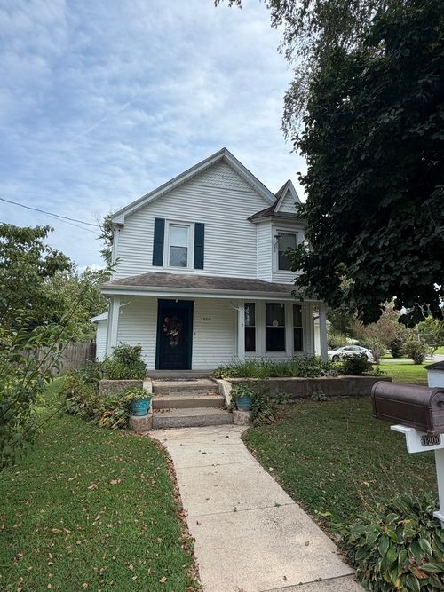1200 Market St, Metropolis, IL, 62960-1234 | Card Image