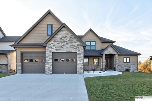 3339 Robyn Ridge Rd, Fremont, NE, 68025 | Card Image