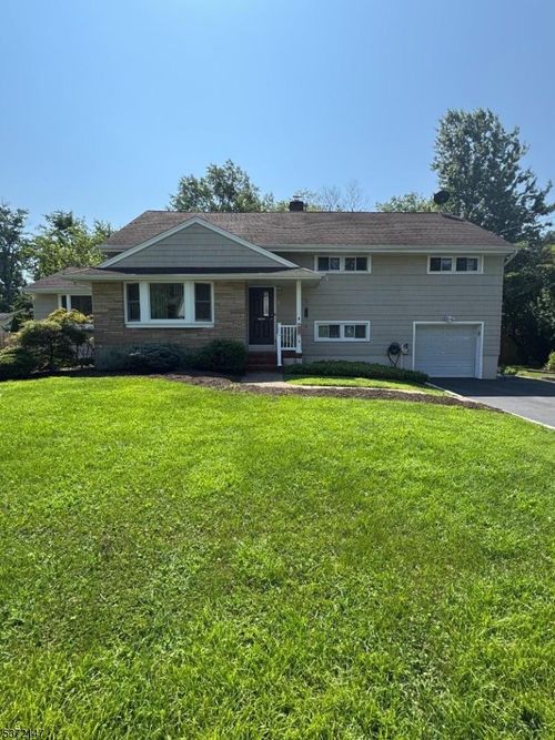 5 Westbrook Rd, Westfield, NJ, 07090-3404 | Card Image