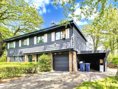 2617 Summit Ave, Highland Park, IL, 60035-1323 | Card Image