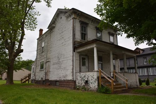 1501 Main St, Wellsburg, WV, 26070-1458 | Card Image
