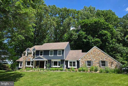 2752 Sugan Rd, New Hope, PA, 18938-9633 | Card Image