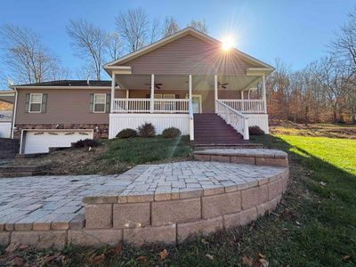 32 Lakeside Drive, House other with 3 bedrooms, 2 bathrooms and 3 parking in Grafton WV | Image 1