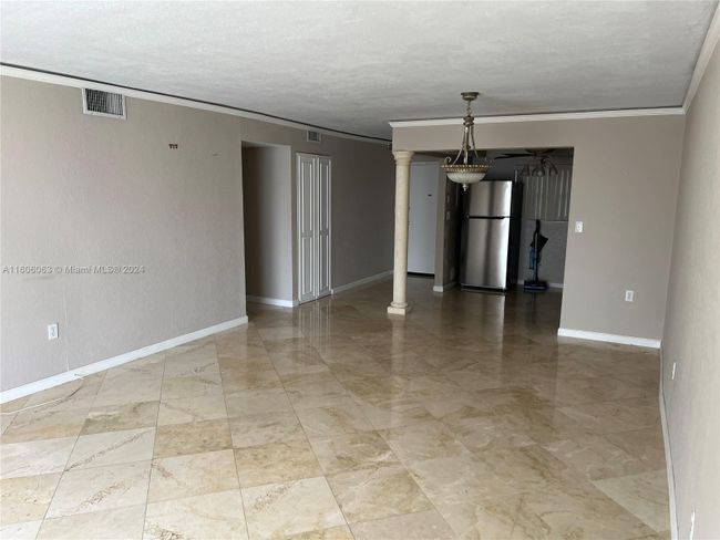 APT-604 - 4000 Ne 170 Th St, Condo with 2 bedrooms, 2 bathrooms and null parking in North Miami Beach FL | Image 9