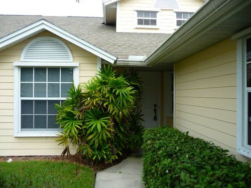 490 6th St, Vero Beach, FL, 32962-1861 | Card Image