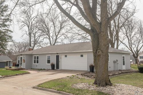 318 Frankfort Ave Ne, Orange City, IA, 51041-2106 | Card Image