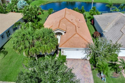 2084 Grey Falcon Circle Sw, Vero Beach, FL, 32962 | Card Image