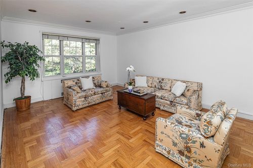 apt-3k-3 Midland Gdns, Bronxville, NY, 10708-4723 | Card Image