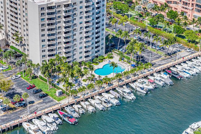 APT-624 - 90 Edgewater Dr, Condo with 2 bedrooms, 3 bathrooms and null parking in Coral Gables FL | Image 68
