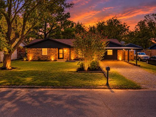 461 Wisteria St, Lone Grove, OK, 73443-6521 | Card Image