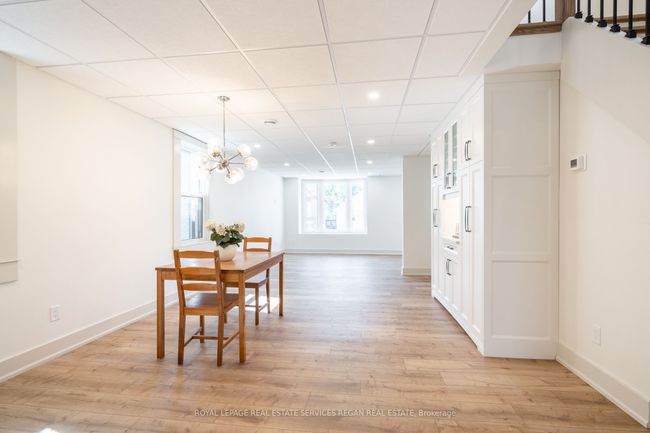 267 Dundurn St S, Home with 2 bedrooms, 2 bathrooms and 1 parking in Hamilton ON | Image 9