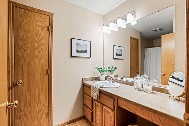 423 Parkview Drive, House other with 3 bedrooms, 3 bathrooms and null parking in Johnson Creek WI | Image 17