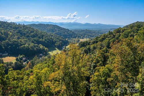 70-300 Running Deer Ln, Mars Hill, NC, 28754-0749 | Card Image