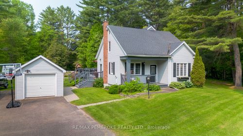 {{alt}} | Card Image